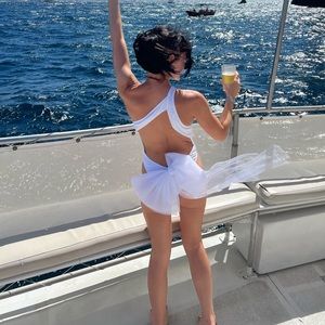 437 Viral Bridal Bathing Suit with bow! Size small, like-new condition!